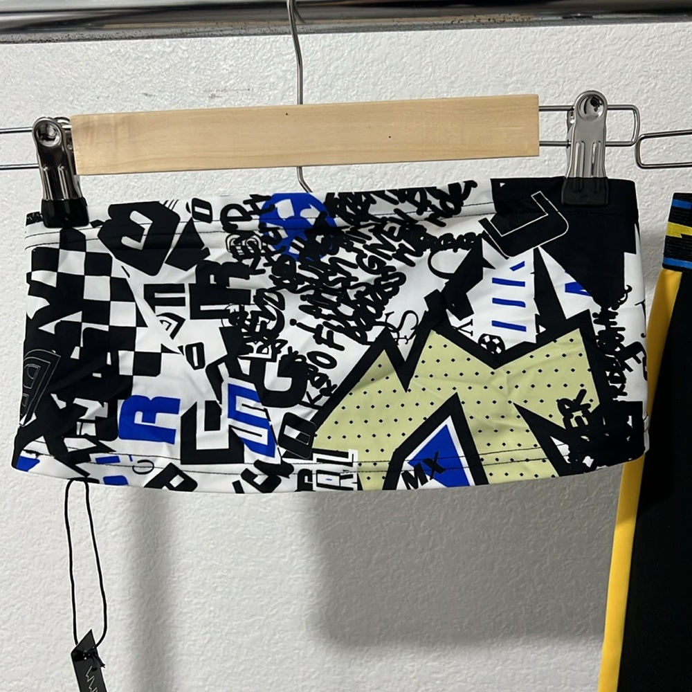Matching set - Picture 2 of 8